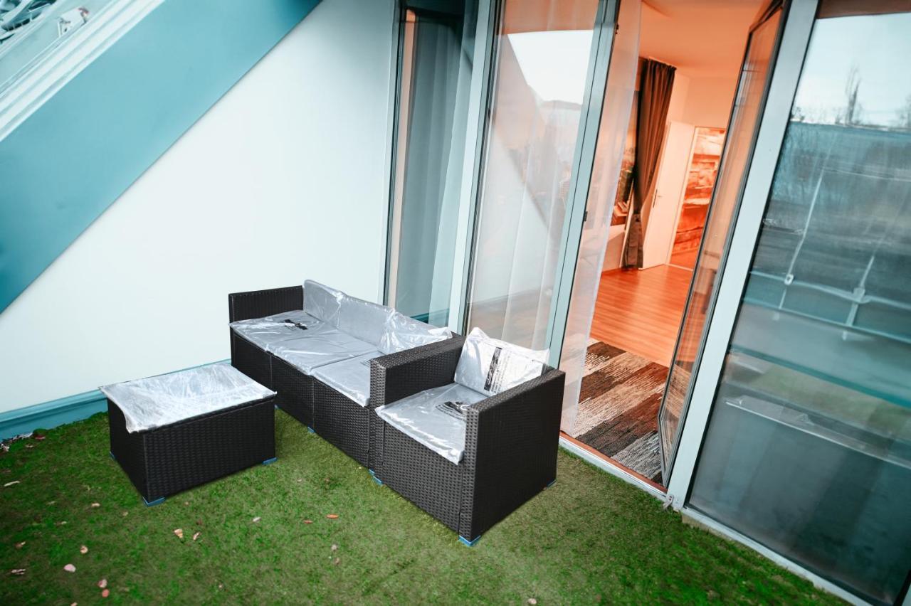 Vienna Shopping Center 12 Apartment Экстерьер фото
